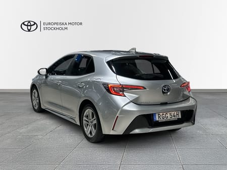 Toyota Corolla Hybrid 1,8 5D ACTIVE V-HJUL KAMERA CARPLAY