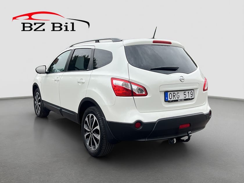 Bild 3 av Nissan Qashqai+2 2.0 4x4 CVT 7-Sits PANO 360 Kamera Drag