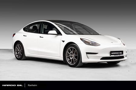 Tesla Model 3 Long Range AWD AWD/Premium/Krok/Autopilot