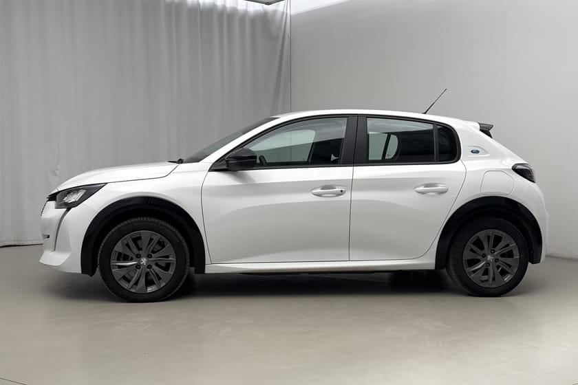 Bild 2 av Peugeot e-208 50kWh 5dr (136hk) Active