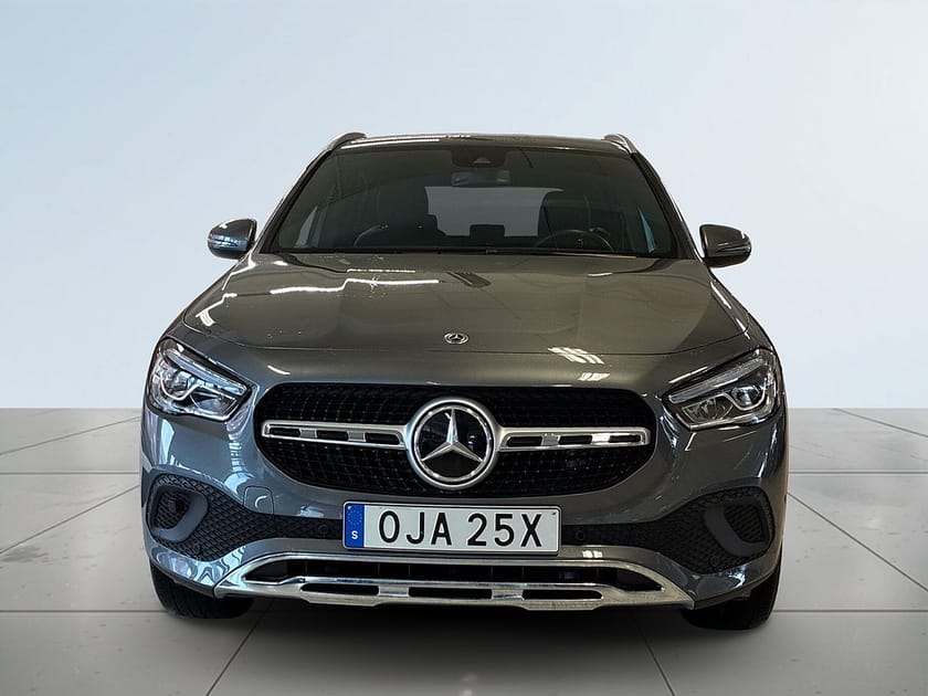 Bild 2 av Mercedes-Benz GLA 200 d Progressive Line Aut Mvärm Bkamera Widescreen S&V