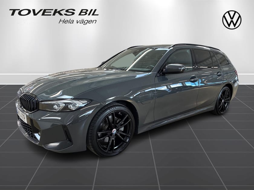 Bild 1 av BMW 330e xDrive Touring 292hk M Sport
