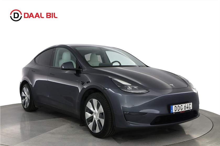 Bild 3 av Tesla Model Y Long Range AWD 514HK 20,5kWh PANO VÄRM NFC KAM