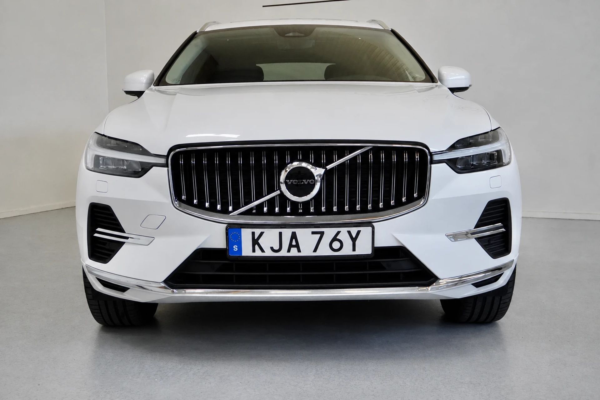 Volvo XC60 T6 Plug-In Hybrid AWD 2025, bild 6/10