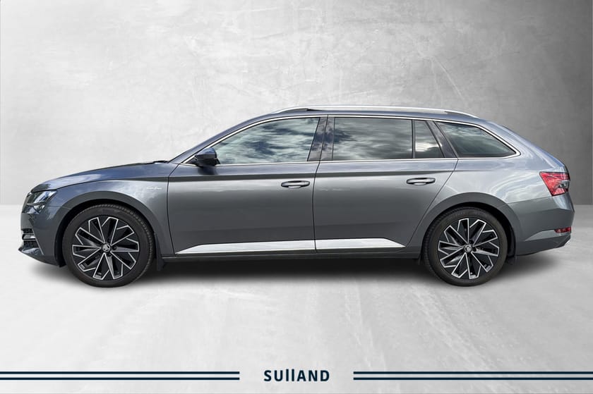 Bilde 2 av Škoda Superb Stasjonsvogn 2.0 TDI 4x4 L&K / Romslig familiebil med god hengervekt