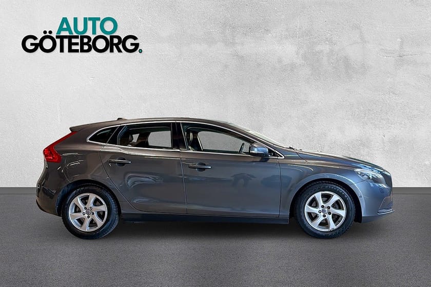 Bild 3 av Volvo V40 D2 Summum Minnesstolar B-Kamera Dragkrok Kamrembytt