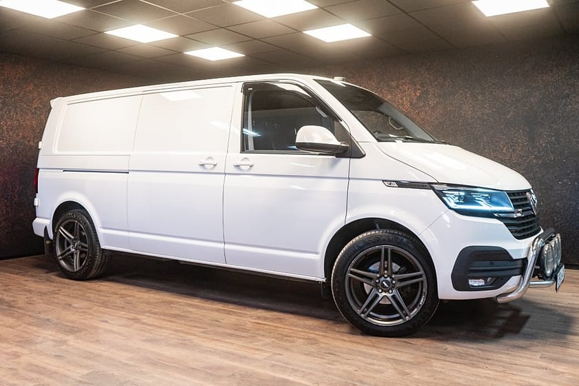 Bild 2 av Volkswagen Transporter 2.0 TDI 4M Lång | MOMS | Värm | Cockpit | 2820 kr/mån