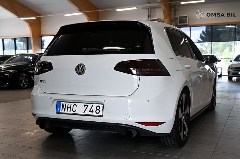 Bild 3 av Volkswagen Golf  GTI Performance 5-door 2.0 TSI BMT Nybesiktad