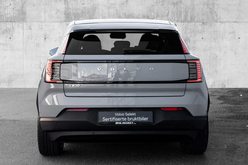 Bilde 4 av Volvo EX30 Twin Motor Performance Ultra / Hengerfeste / Varmer / App / Carplay