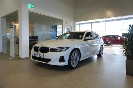 BMW 330e xDrive Touring