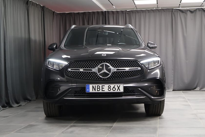Bild 3 av Mercedes-Benz GLC 300 e 4MATIC AMG Advanced Plus Burmester Drag LED MOMS