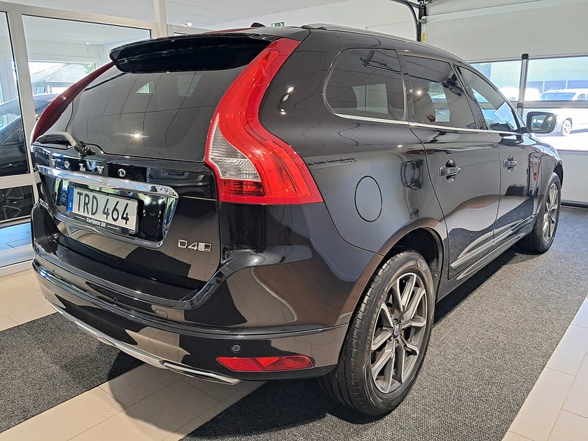 Bild 3 av Volvo XC60 AWD D4 Classic Summum 190HK 4x4 Läder