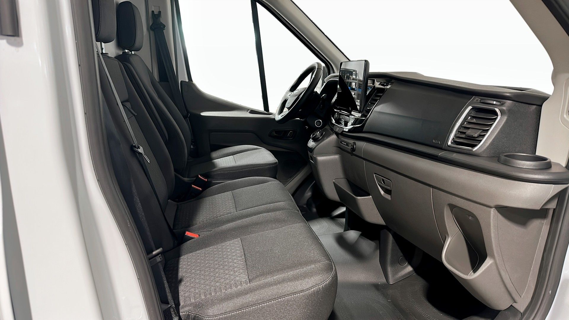 Ford Transit 350 2.0 EcoBlue 2026, bild 3/10