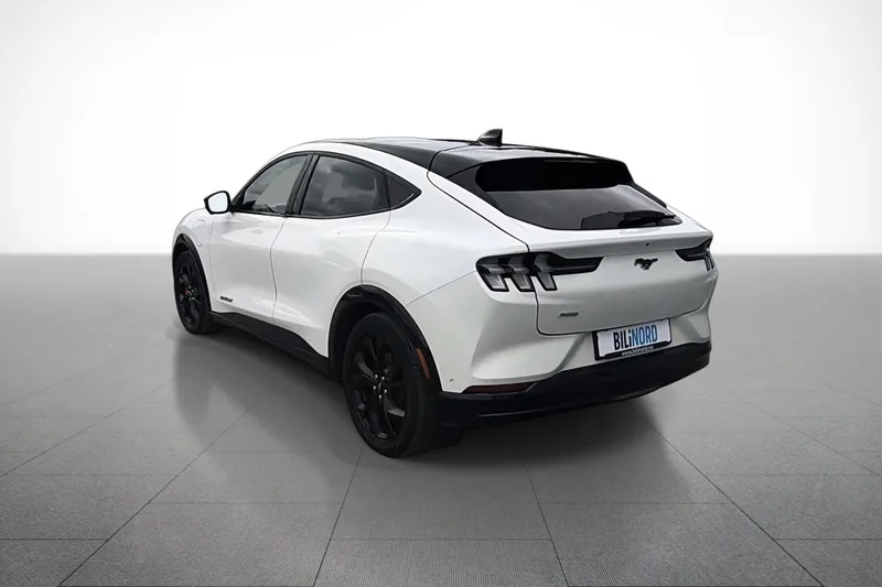 Ford Mustang Mach-E Long Range AWD bilde 4
