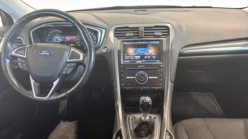 Bild 4 av Ford Mondeo Kamrem bytt, Elstol med minne, Elbaklucka