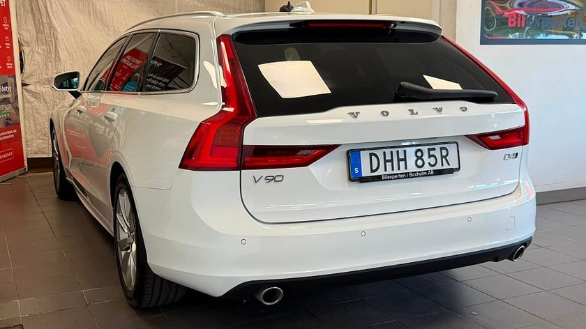 Bild 5 av Volvo V90 D4AWD Geartronic Momentum Advanced SEII Euro6|Enbrukare