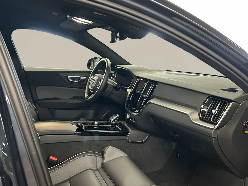 Bild 7 av 15 – Volvo V60 T6 Plus Dark Nordic Edition Plus Nordic Edition