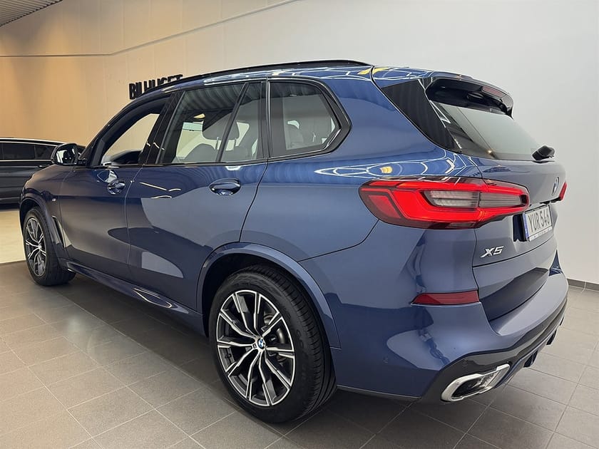 Bild 4 av BMW X5 xDrive30d xDrive 30d 265hk M Sport Värmare/NightV/HUD/HiFi/360kamera/Navi/