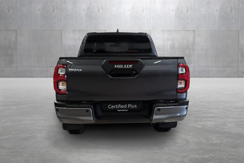 Bilde 4 av Toyota Hilux Dobbelcab 2.8L Diesel MHEV Automat 6 gir 4x4 SR+ Invincible X
