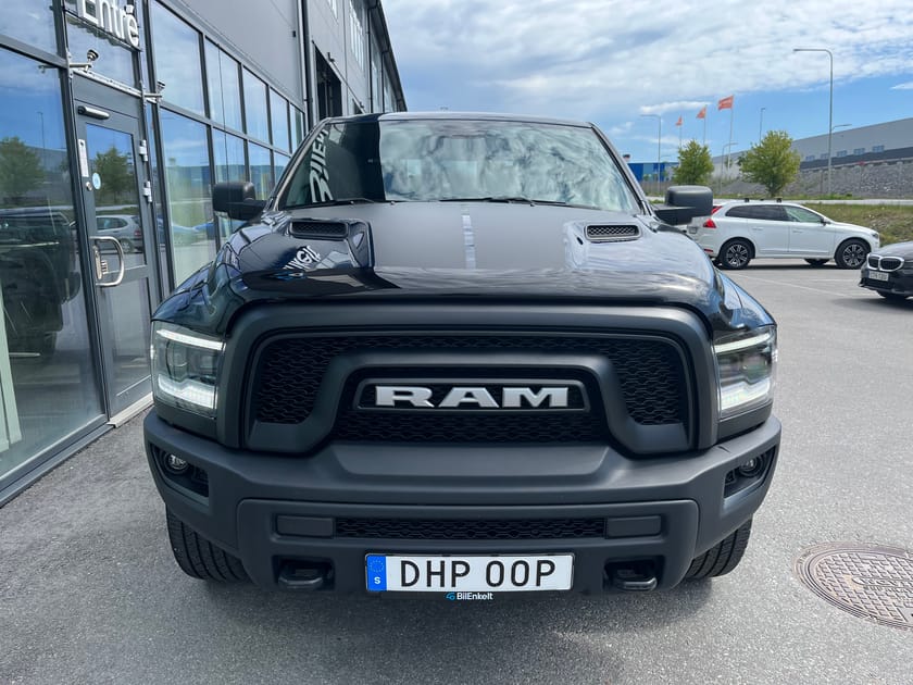 Bild 3 av RAM 1500 Crew Cab 5.7 V8 Hemi 4X4 Warlock Taklucka Moms