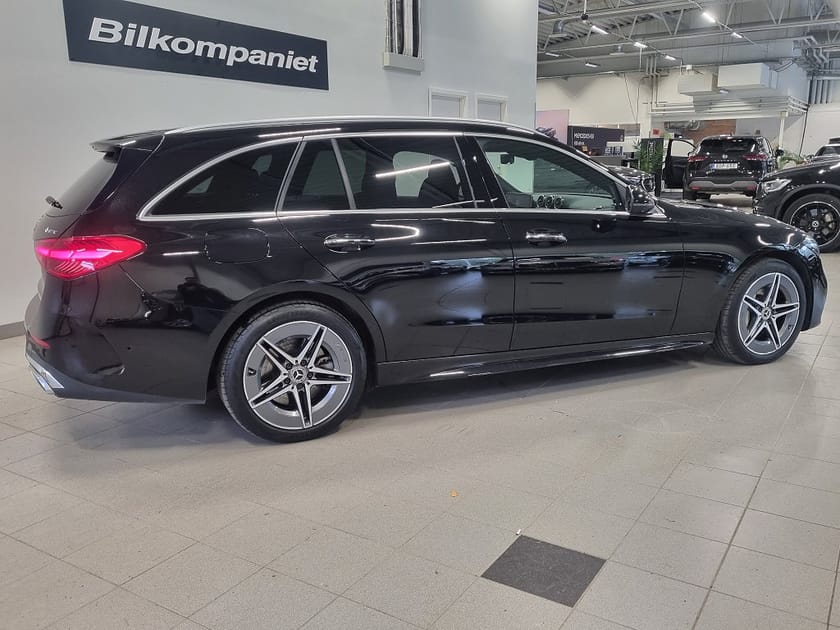Bild 3 av Mercedes-Benz C 300 T de 4MATIC 9G-Tronic AMG Line Euro 6
