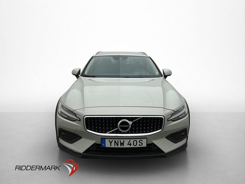 Bild 2 av Volvo V60 Cross Country B4 AWD Värmare Skinn Kamera Drag