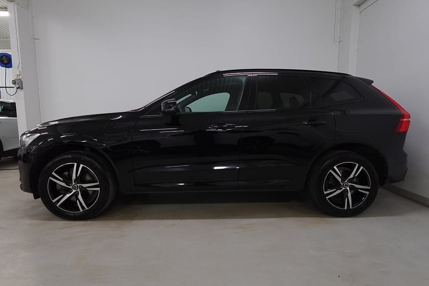 Bild 4 av Volvo XC60 Recharge T6 AWD R-Design Drag Pano Adap-F P-Värme H/K