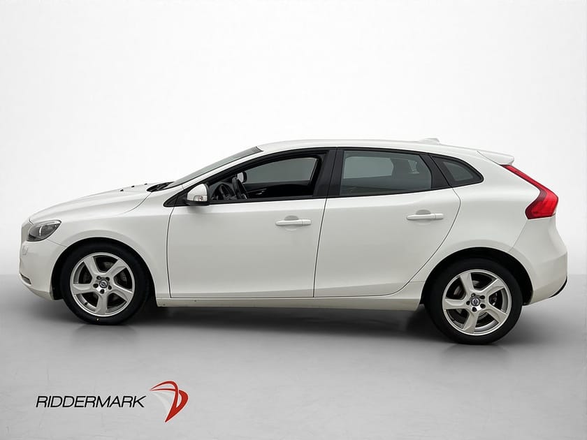 Bild 4 av Volvo V40 T2 122hk Nyservad Isofix 0.55l/mil låg skatt