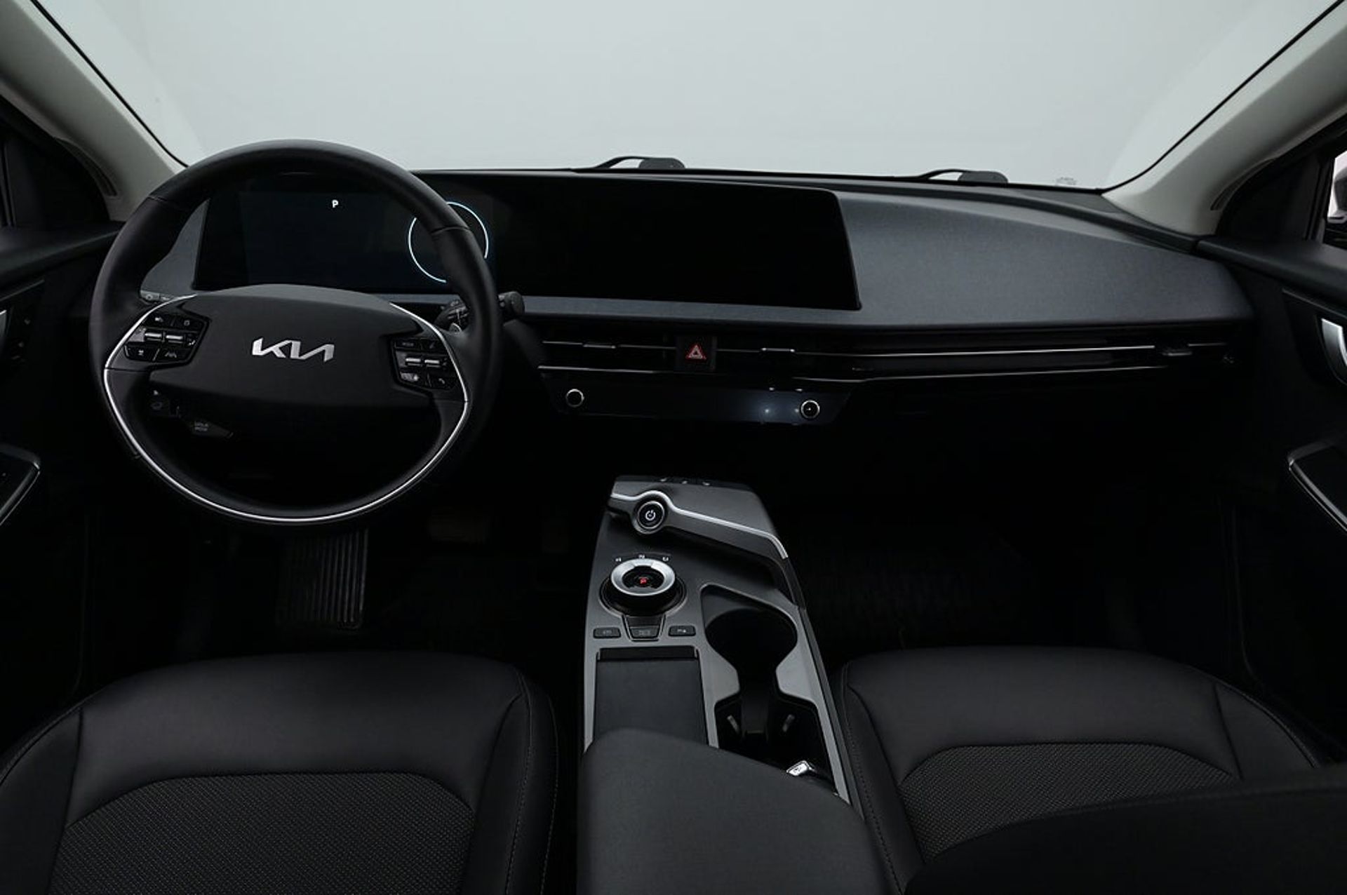 Kia EV6 77.4 kWh 2023, photo 6/10