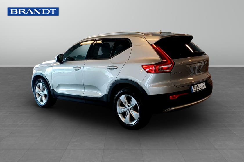 Bild 2 av Volvo XC40 B4 FWD Bensin Core SE II