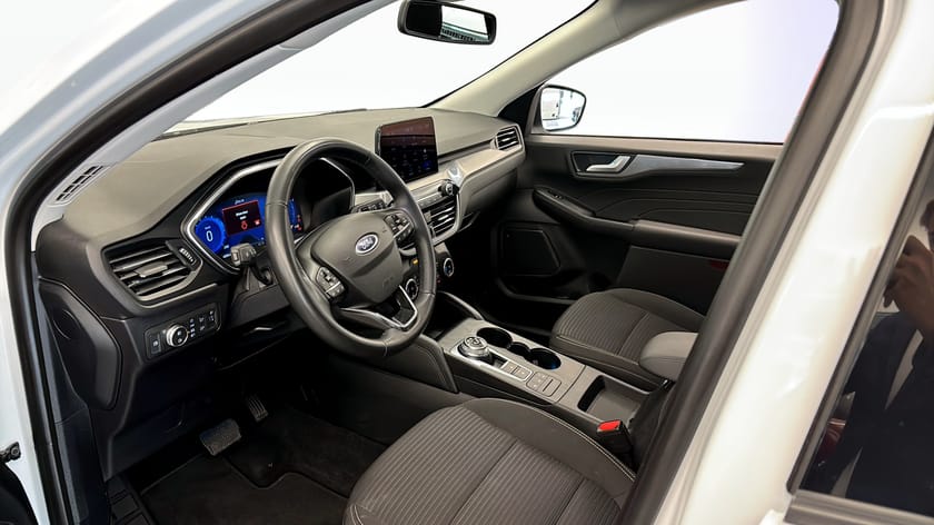 Bild 3 av Ford Kuga Plug-In Hybrid TITANIUM 2.5 FWD 225HK