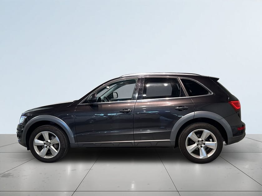 Bild 4 av Audi Q5 2.0 TDI quattro S Tronic Kamrem bytt Psens Drag MoK SoV