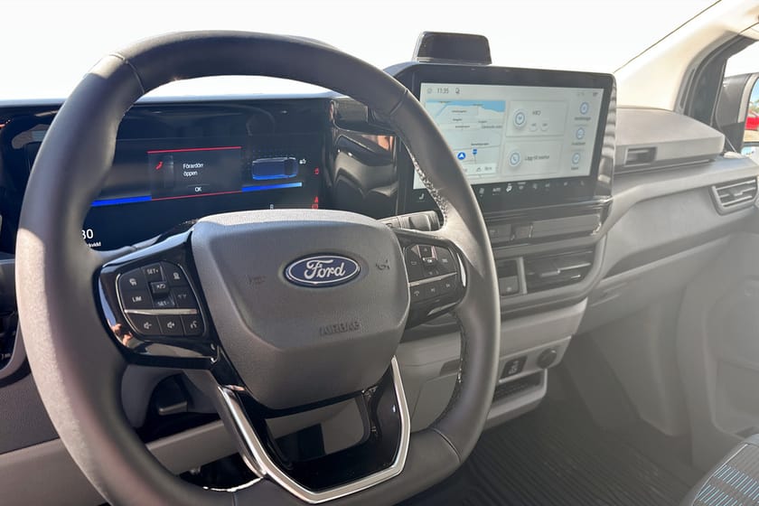 Bild 4 av Ford Transit Custom 82.5 kWh AWD E-Custom Skåp Sport 340L Elmotor 210kW/286hk 1-växlad El