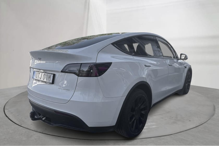 Bild 3 av Tesla Model Y Long Range AWD Dual Motor Vitt läder