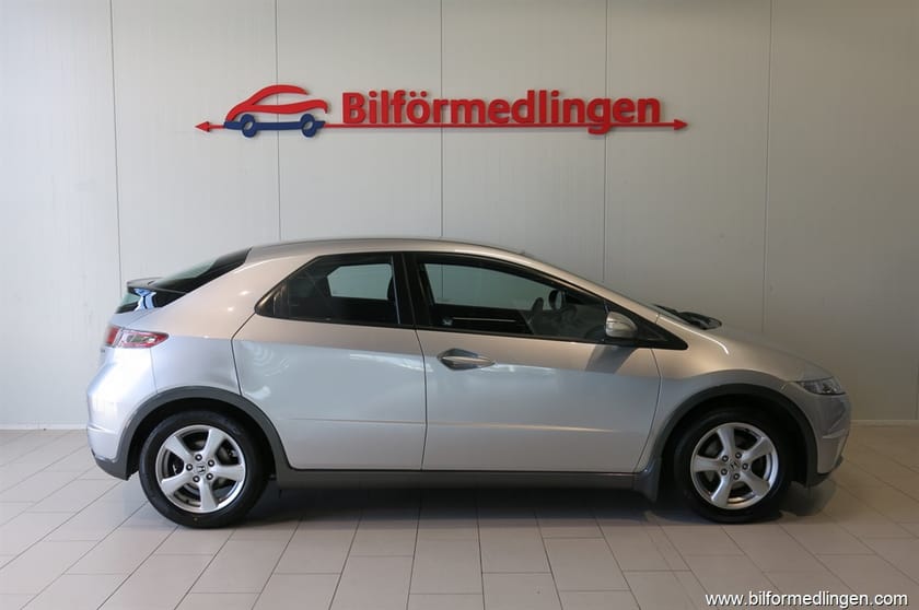 Bild 2 av Honda Civic 1.3 i-VTEC 99hk 1 Ägare V-Hjul Låga mil