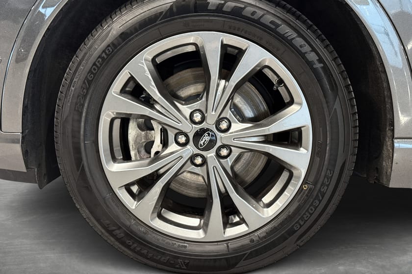 Bilde 5 av Ford Kuga Plug-In Hybrid PHEV ST-Line/Ryggekamera/Adaptiv Cruise/B&O/Keyless/DAB