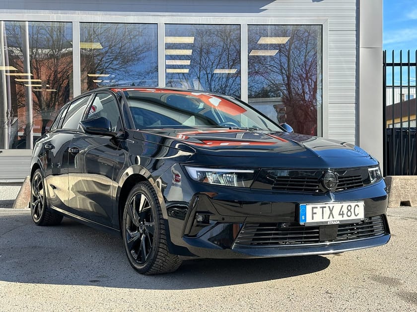 Bild 2 av Opel Astra Plug-In Hybrid 180 5D GSLine PLUS 180HK| PHEV | DRAG | KAMERA | HuD