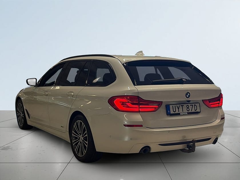 Bild 5 av BMW 520d xDrive Touring Sport line Drag Bkamera S&V-däck Rvärme