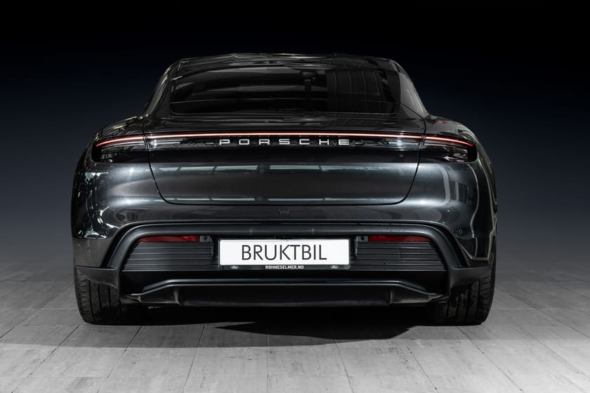Bilde 4 av Porsche Taycan PASM|PDLS|Pass.Disp|Sp.Chrono|SportDesign|Heatpump