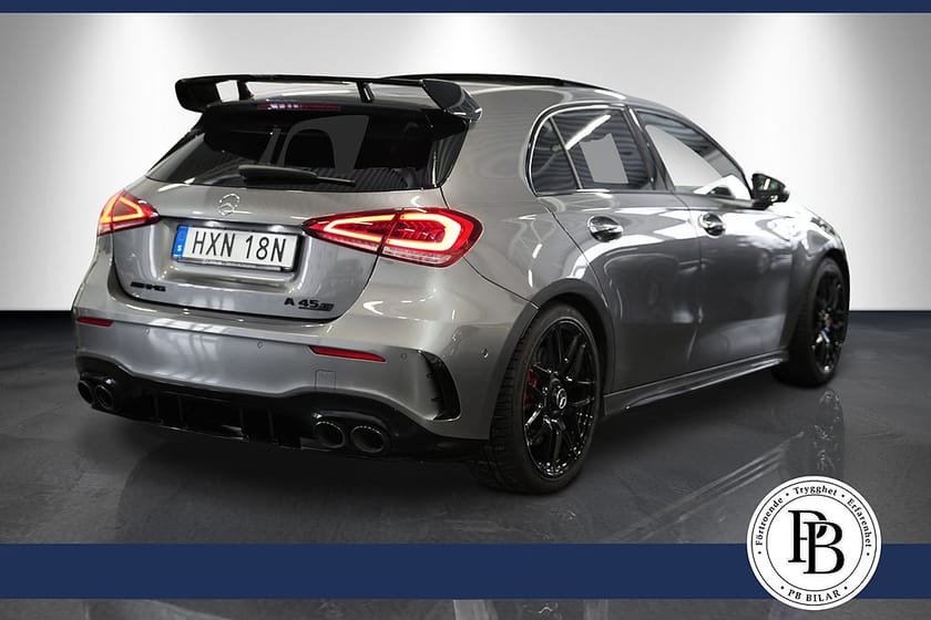 Bild 5 av Mercedes-Benz AMG A 45 S 4MATIC+ Pano Skalstolar Aero Max Spec