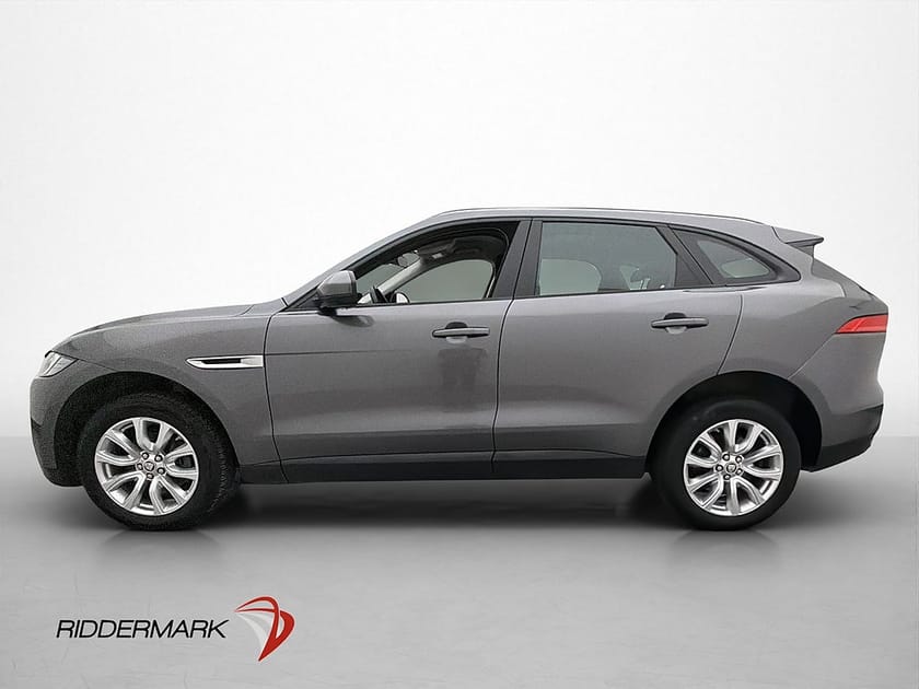 Bild 4 av Jaguar F-Pace 20d AWD 180hk Kamera MERIDIAN-Ljud Keyless