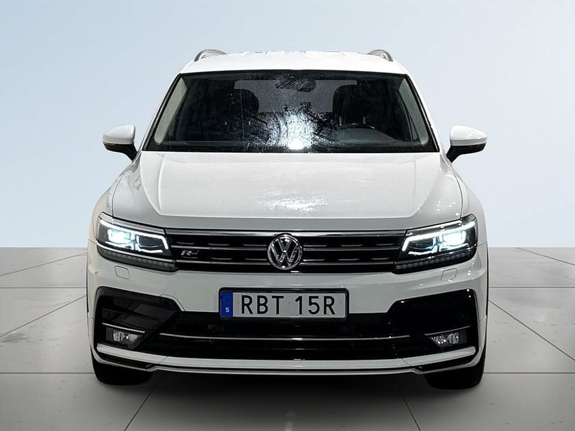Bild 2 av Volkswagen Tiguan Allspace 5-sätes R Line AWD Kamera Dvärm Rattvärme Drag SoV