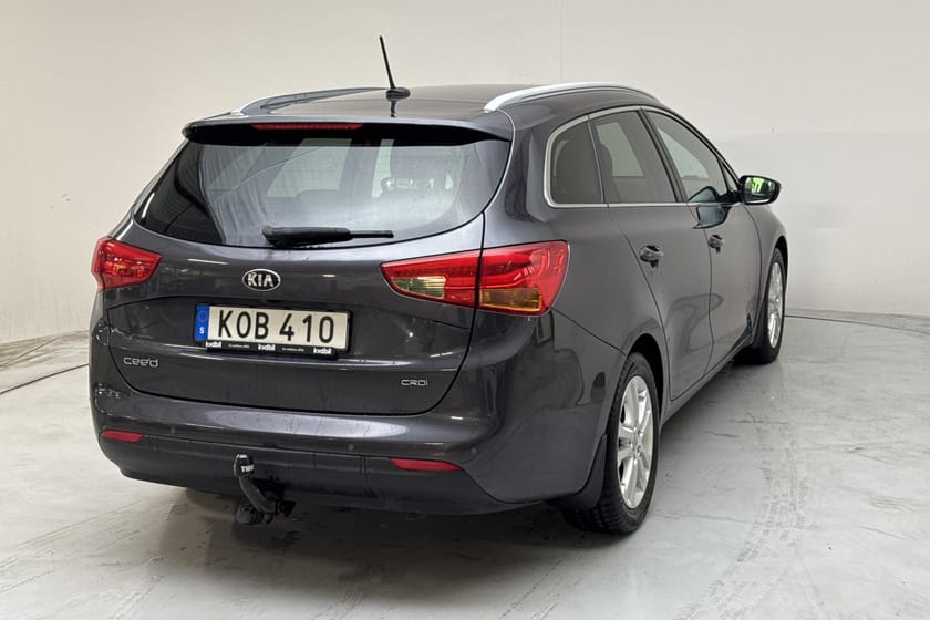 Bild 3 av Kia cee'd_sw Cee'd 1.6 CRDi SW (128hk) Komfort Drag GPS B-Kam