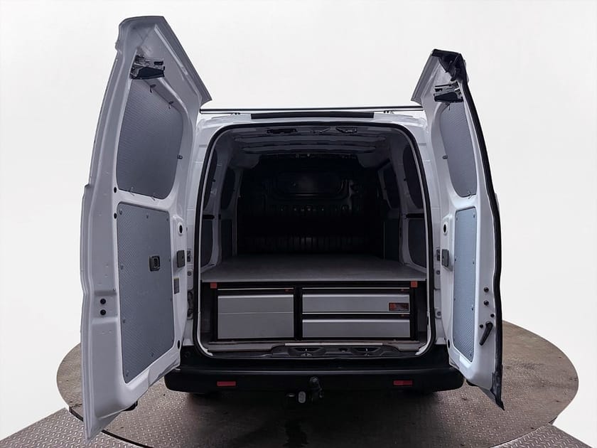 Bild 5 av Nissan e-NV200 Van 40 kWh Drag Inredd Kamera Rattvärme MOMS 109hk