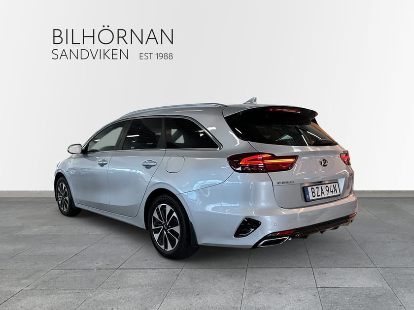 Bild 2 av Kia Ceed Sportswagon Plug-in Hybrid 1,6 Laddhybrid Drag Vinterhjul Motorvärmare
