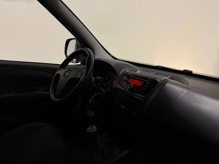 Bild 2 av Opel Combo Van 2.4t 1.6 CDTI Euro 5