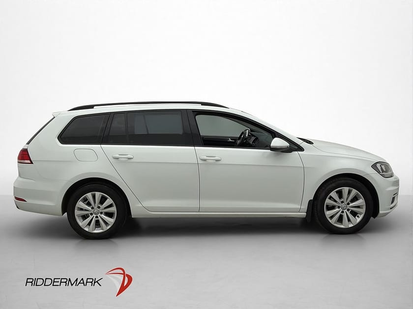 Bild 4 av Volkswagen Golf Sportscombi 1.0 TSI Drag Kamear CarPlay