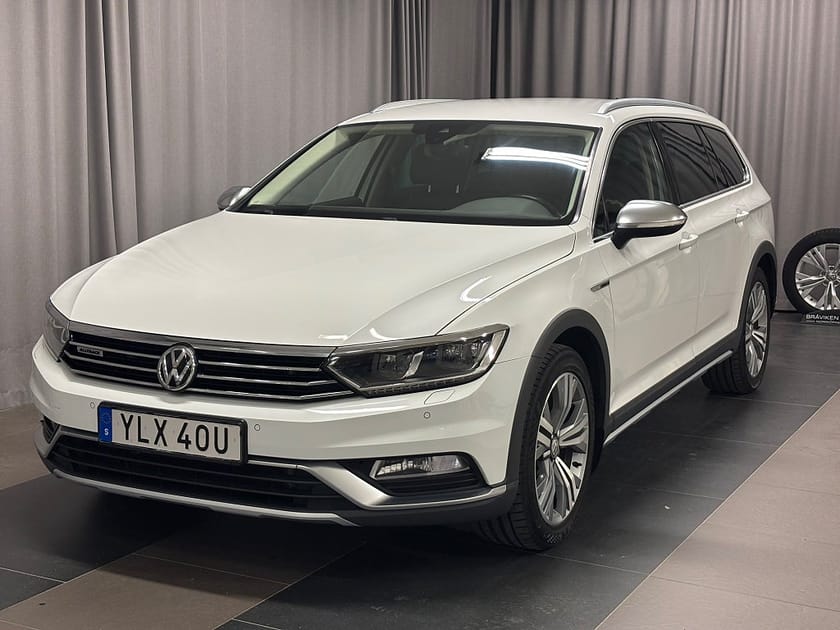 Bild 1 av Volkswagen Passat Alltrack DSG190 Cockpit värmare drag