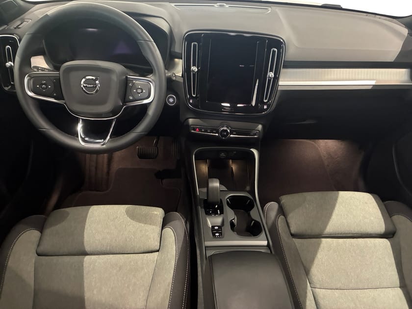 Bild 5 av Volvo XC40 B4 FWD Bensin Core SE