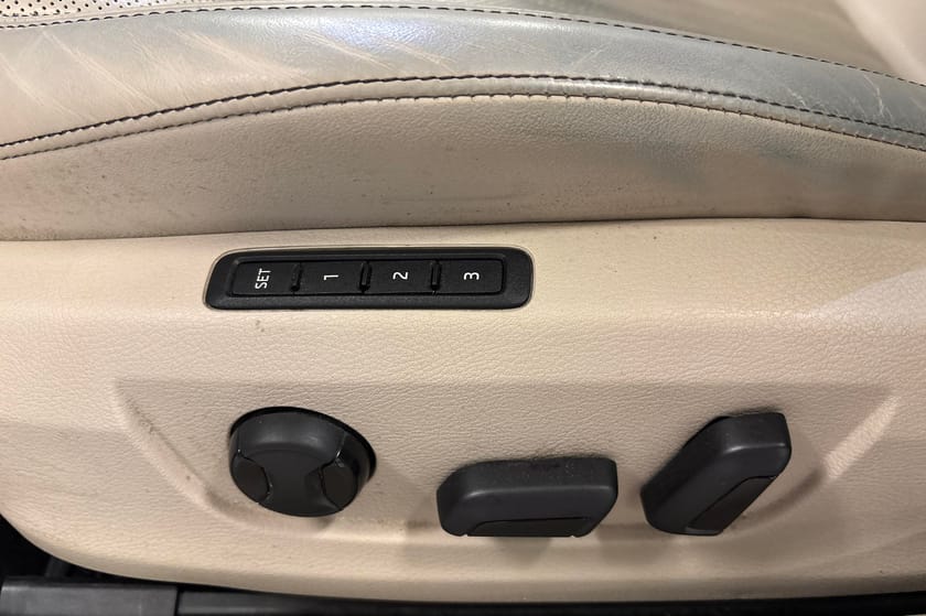 Bild 3 av Škoda Superb Kombi Business L&K 2.0 TDI 191hk 4x4 DSG